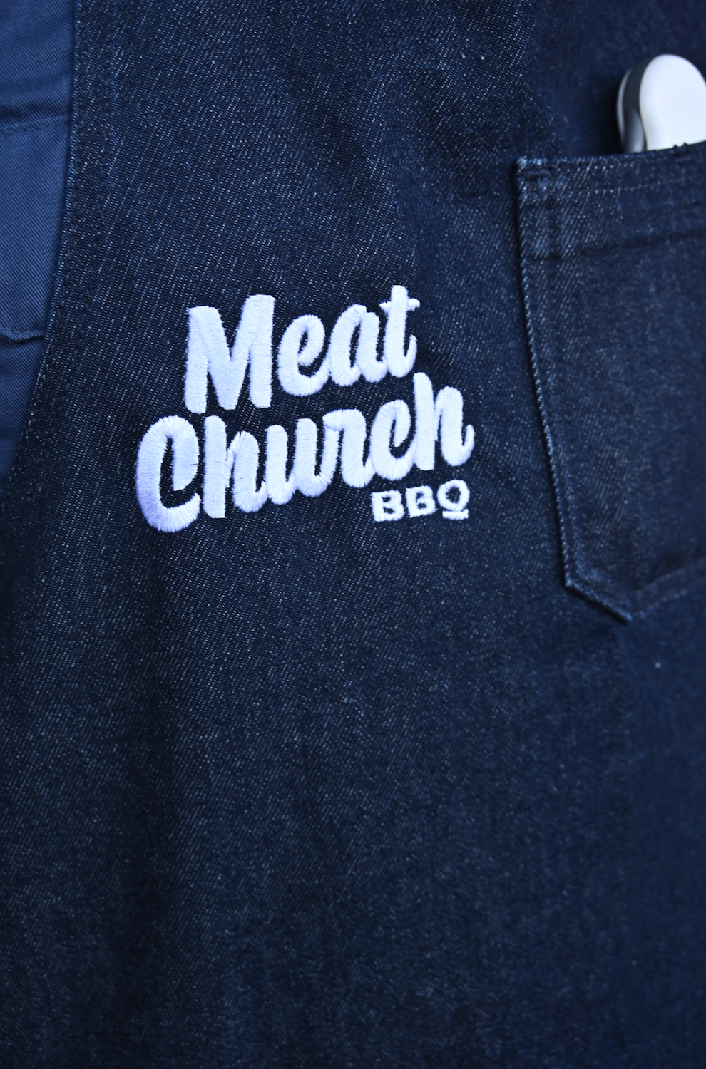 hedley-and-bennett-meat-church-apron-navy-l6 Screenshot_2024-07-03_at_2.52.19_PM.png